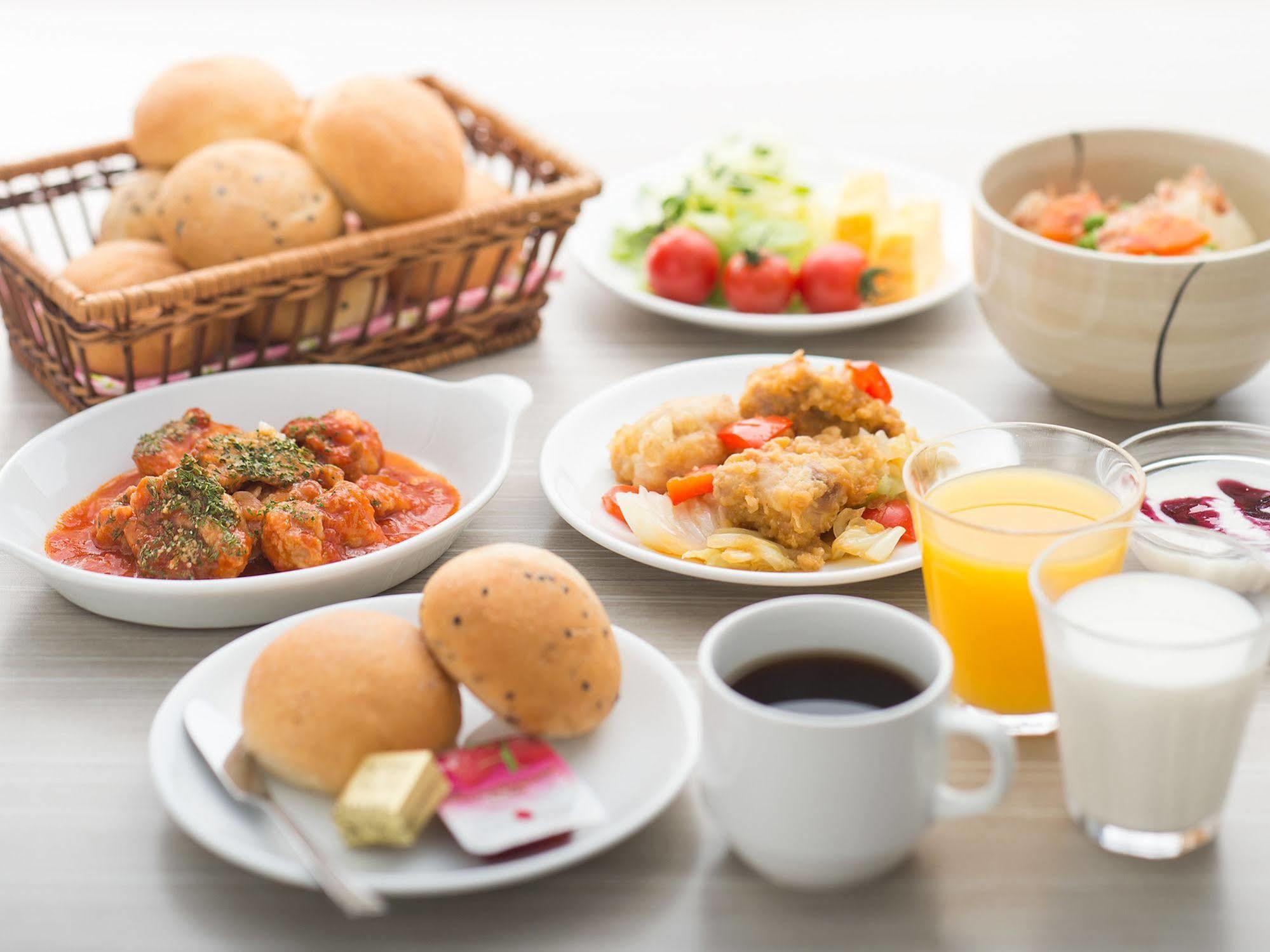 Sotetsu Fresa Inn Yokohama Totsuka Esterno foto